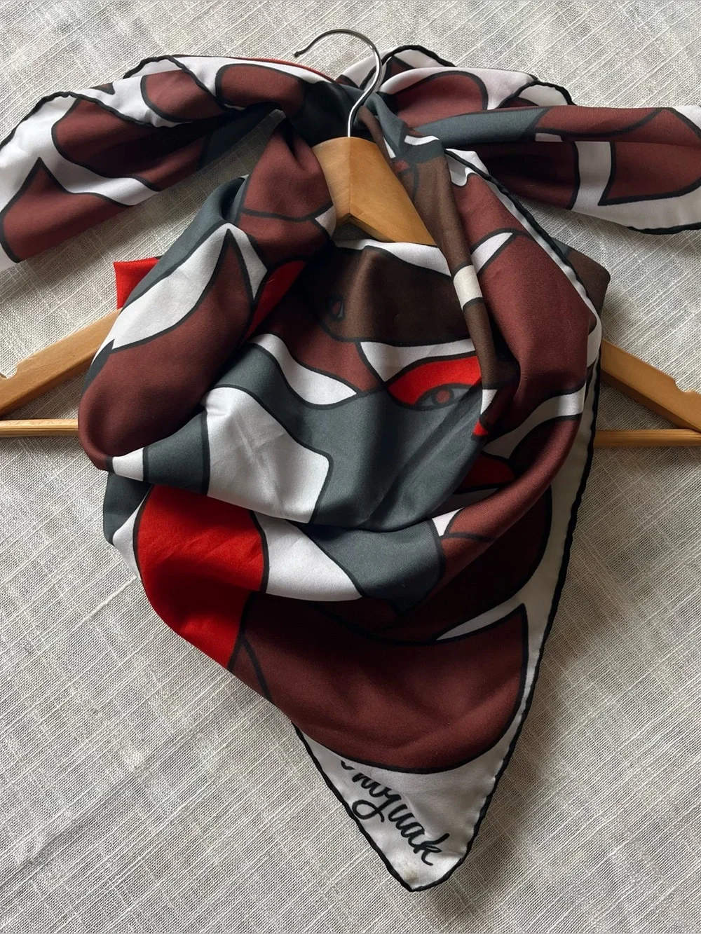 Inunoo vintage scarf